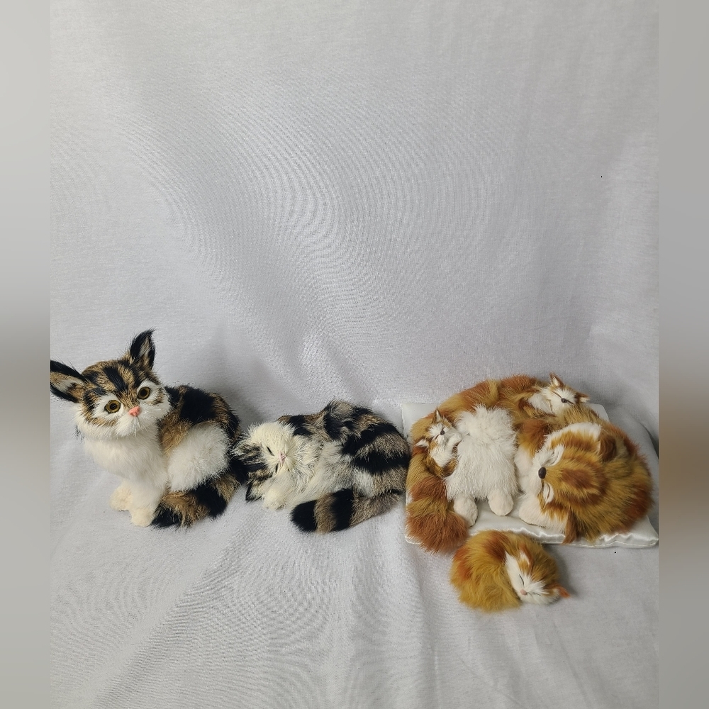 Realistic Lifelike Cat lot- Made from real rabbit fur- FLAWED READ INFO